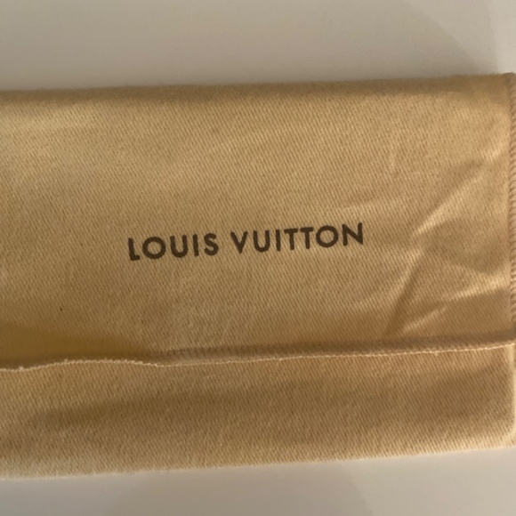 LOUIS VUITTON Monogram Multicolor Key Pouch Black - Picture 3 of 4